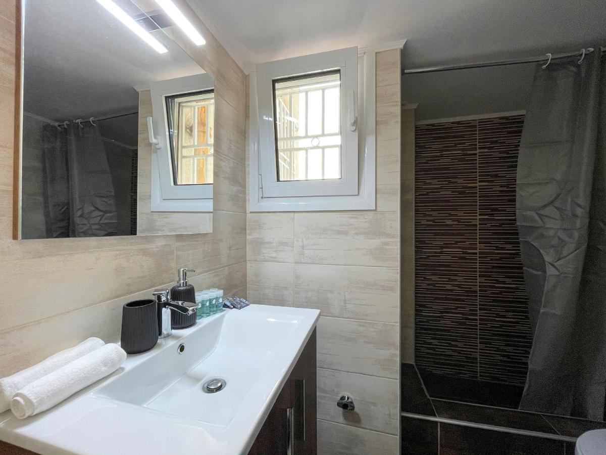 Riankour 90sqm In Panormou *